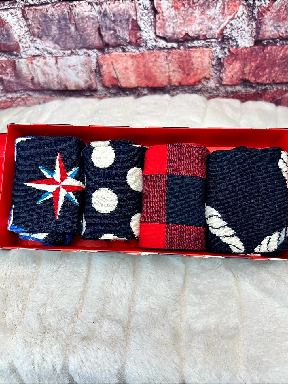 Happy Socks Nautical Gift Box Set NIB 4 Pack Unisex Crew Size 9-11